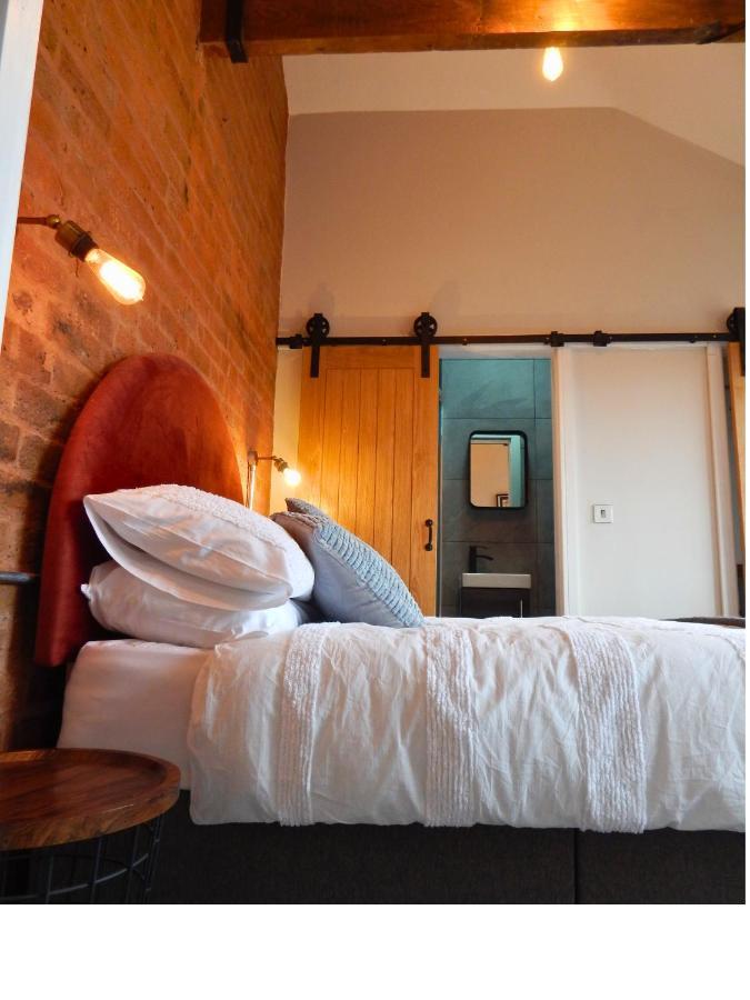 伯明翰Vip 3Br Grade2 Luxurious Industrial House With Wood Fire, Electric Blinds And Big Cast Iron Windows In The Heart Of The Jq别墅 外观 照片