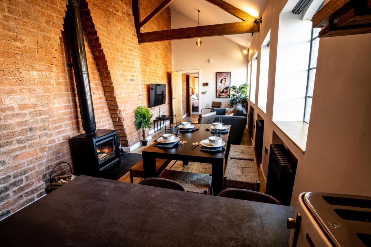 伯明翰Vip 3Br Grade2 Luxurious Industrial House With Wood Fire, Electric Blinds And Big Cast Iron Windows In The Heart Of The Jq别墅 外观 照片