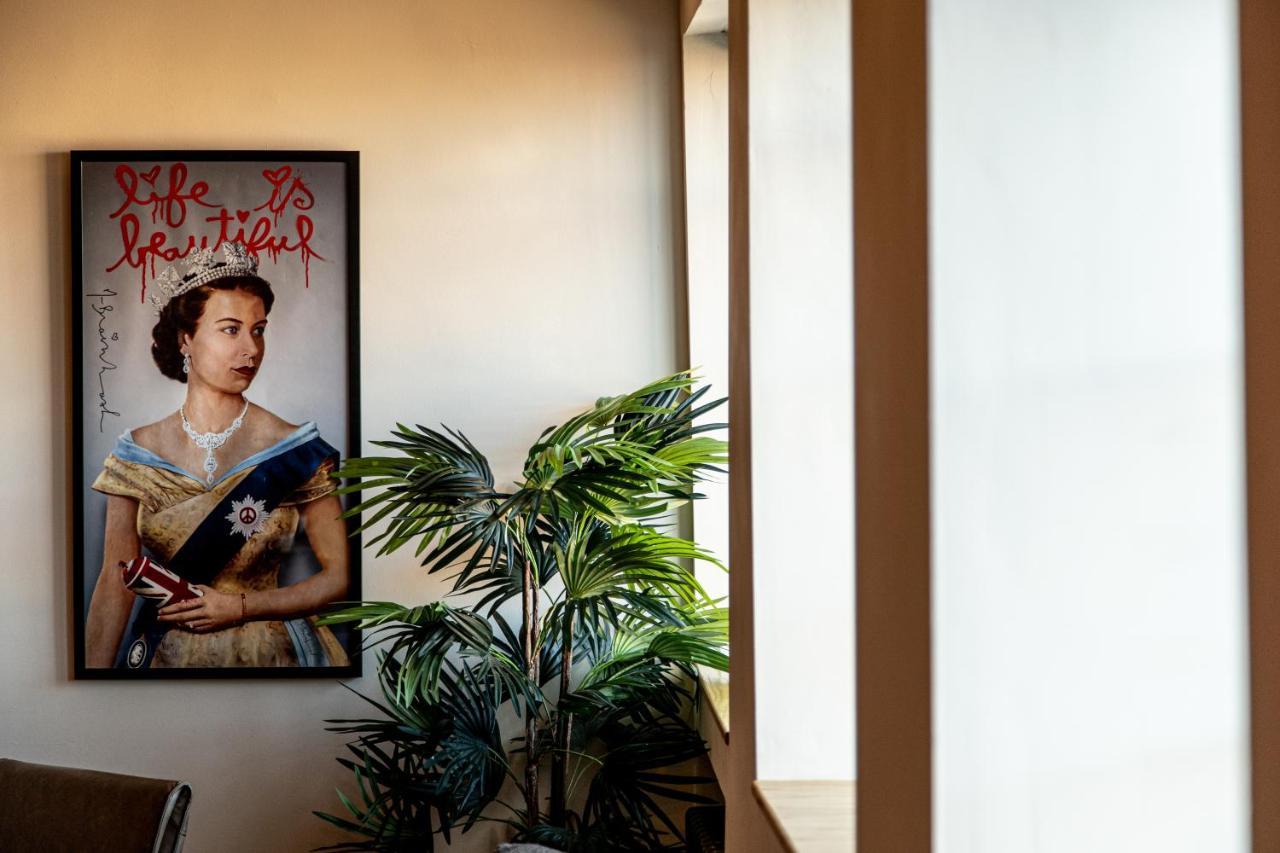 伯明翰Vip 3Br Grade2 Luxurious Industrial House With Wood Fire, Electric Blinds And Big Cast Iron Windows In The Heart Of The Jq别墅 外观 照片
